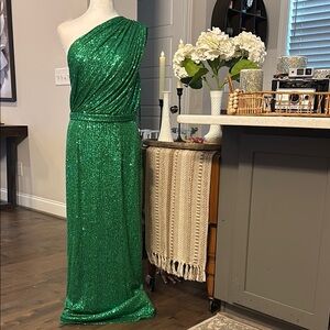 Mac Duggal Green Sequin One-Shoulder Dress